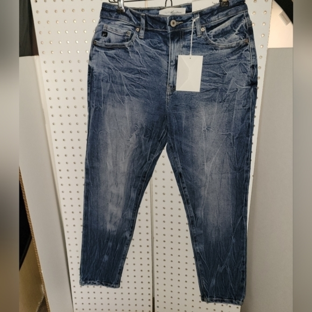 KanCan women's jeans size 5/26 NWT‎